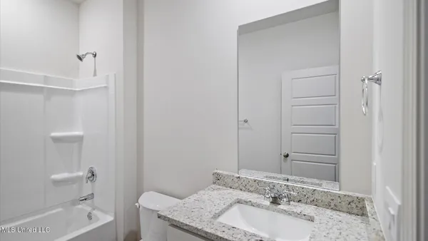 $348,900 | 710 Honeysuckle Loop, Canton, MS 39046