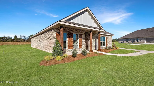 $348,900 | 710 Honeysuckle Loop, Canton, MS 39046