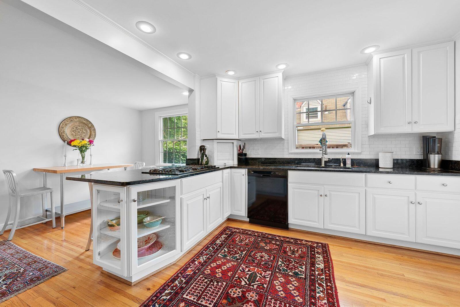 2576 Camden Road Columbus, OH 43221 - Photo 12 of 59 Kitchen