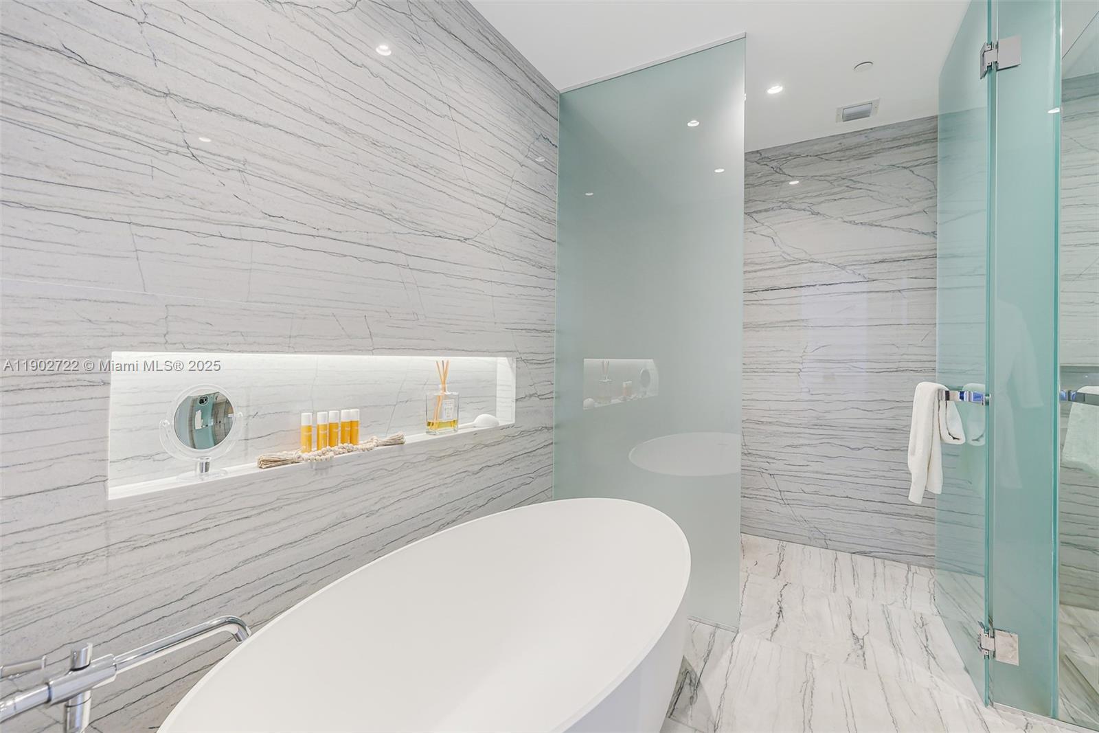 8701 Collins Avenue, Unit 904 Miami Beach, FL 33154 - Photo 32 of 73