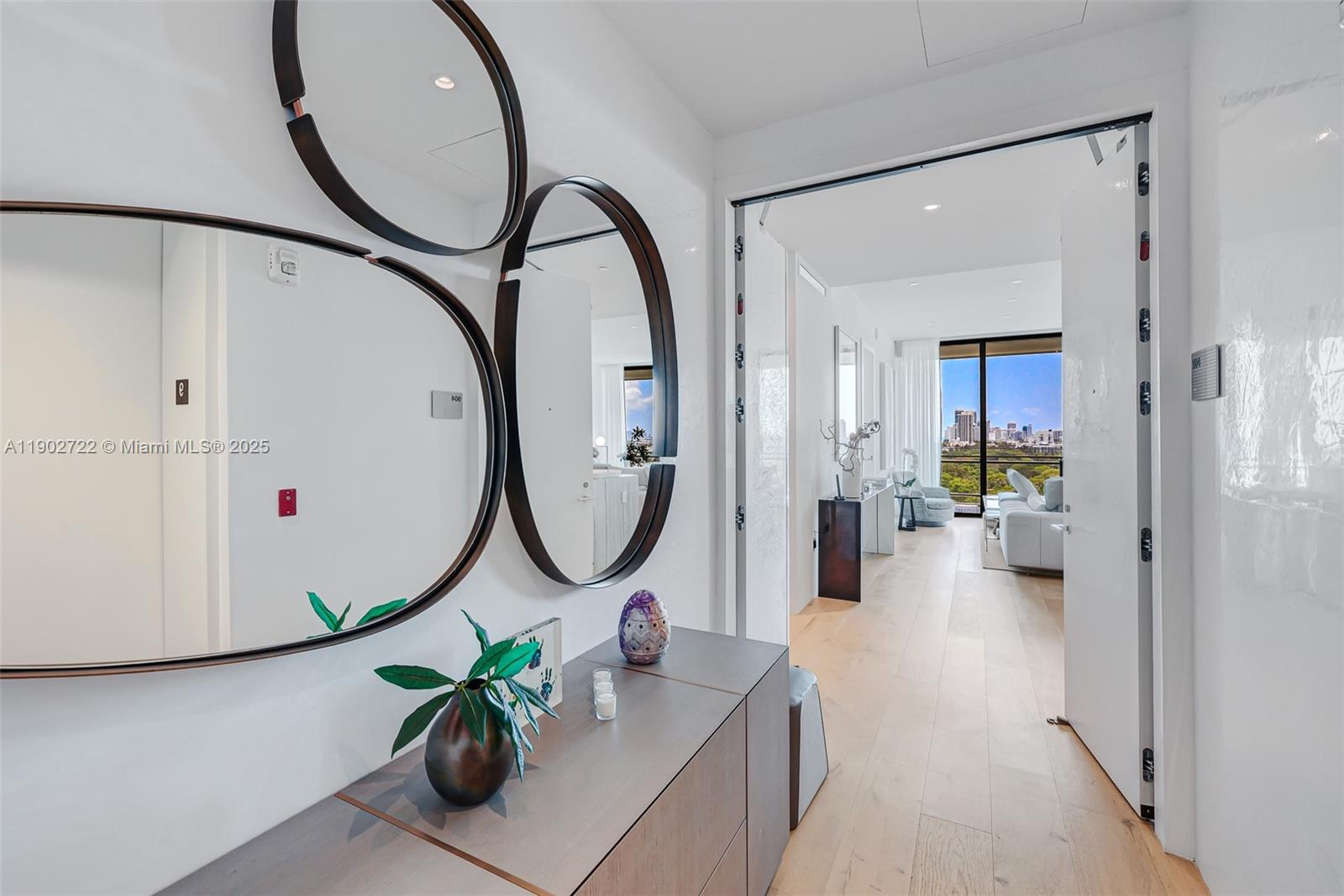 8701 Collins Avenue, Unit 904 Miami Beach, FL 33154 - Photo 33 of 73