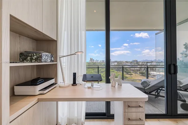 $6,250,000 | 8701 Collins Avenue, Unit 904, Miami Beach, FL 33141