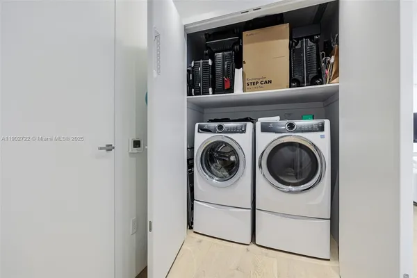 $6,250,000 | 8701 Collins Avenue, Unit 904, Miami Beach, FL 33141