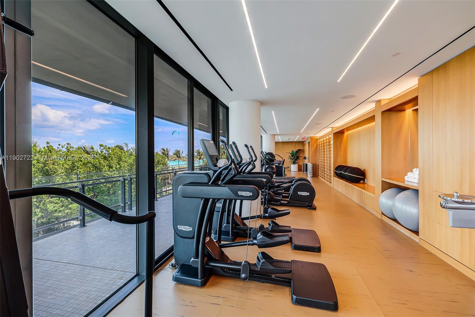 8701 Collins Avenue, Unit 904 Miami Beach, FL 33154 - Photo 51 of 73