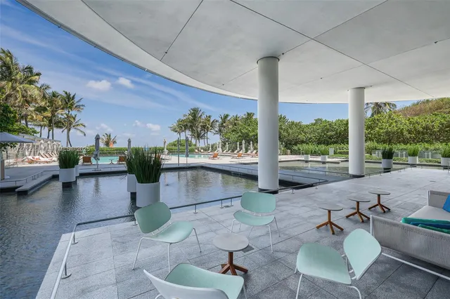 $6,250,000 | 8701 Collins Avenue, Unit 904, Miami Beach, FL 33154