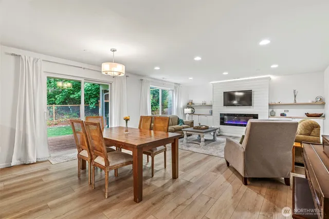 $599,900 | 26 Marina Drive, Cathlamet, WA 98612