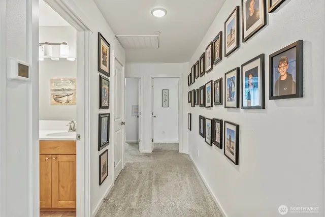 $599,900 | 26 Marina Drive, Cathlamet, WA 98612