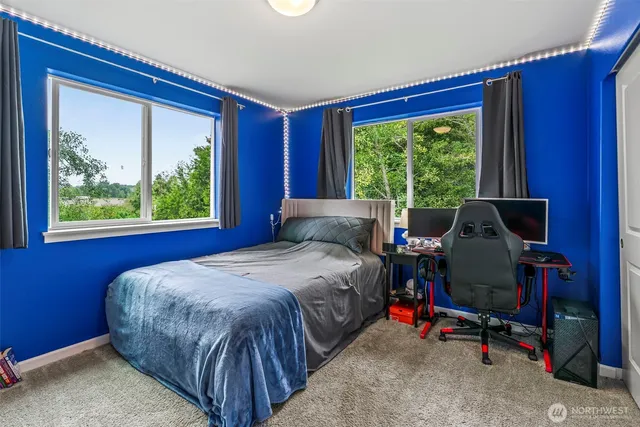 $599,900 | 26 Marina Drive, Cathlamet, WA 98612