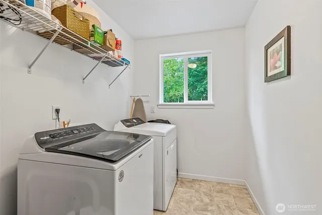 $599,900 | 26 Marina Drive, Cathlamet, WA 98612