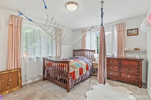 $599,900 | 26 Marina Drive, Cathlamet, WA 98612