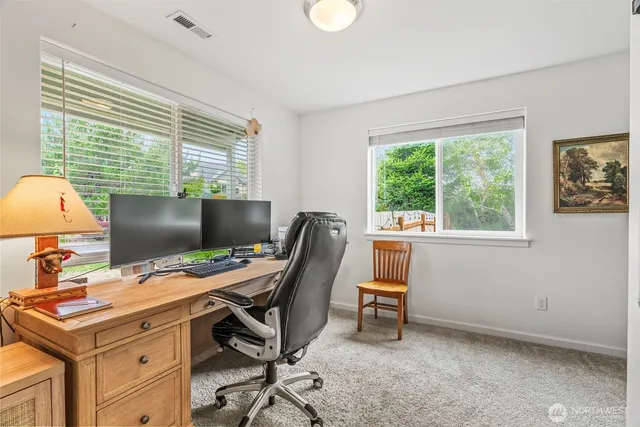 $599,900 | 26 Marina Drive, Cathlamet, WA 98612