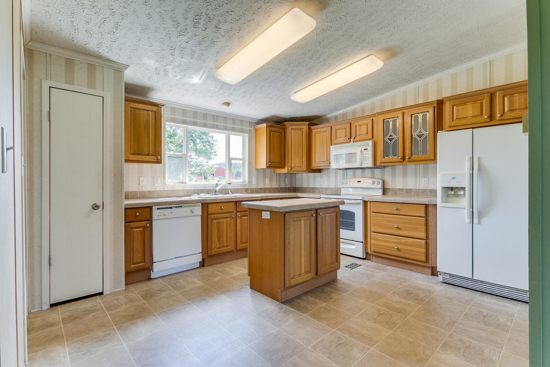 1825 Corby Bridge Road Chuckey, TN 37641 - Photo 11 of 34 011