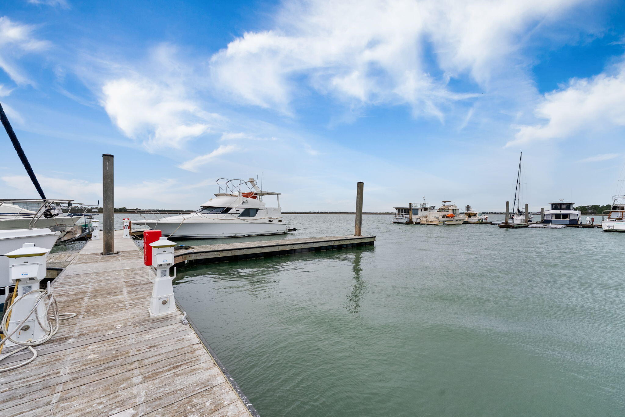 67 West We 10th Street, Unit D24 Folly Beach, SC 29439 - Photo 2 of 12 6-web-or-mls-BARCLAY MEDIA CO-6