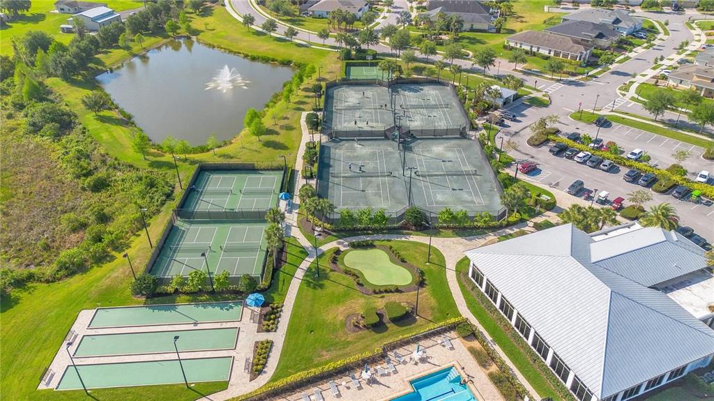 2600 Meadowedge Loop St. Cloud, FL 34772 - Photo 69 of 82 an aerial view of a swimming pool