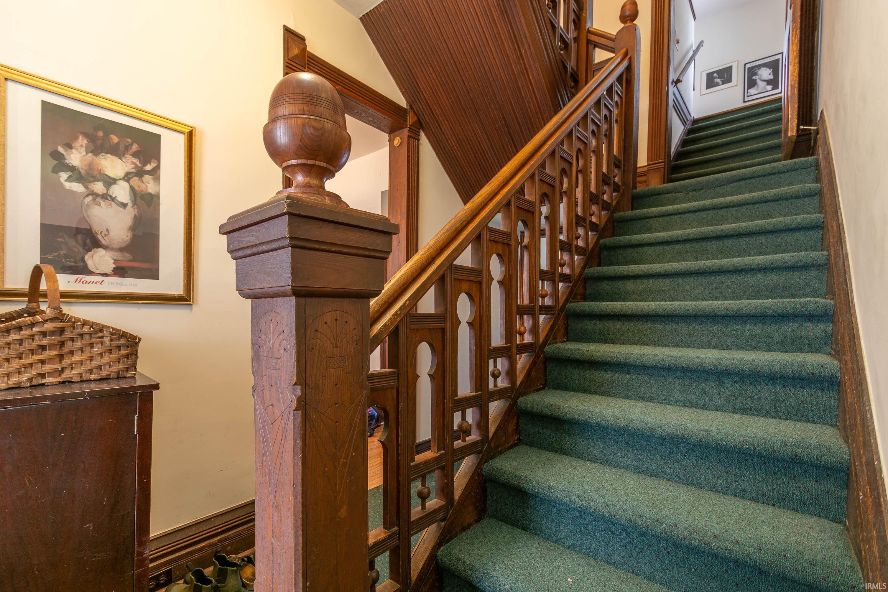 708 West 7th Street Bloomington, IN 47404 - Photo 2 of 24