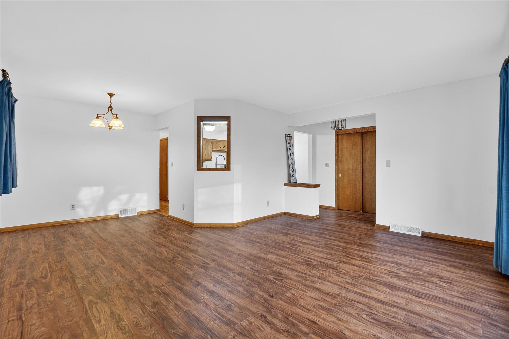 3160 South 95th Street Milwaukee, WI 53227 - Photo 11 of 34