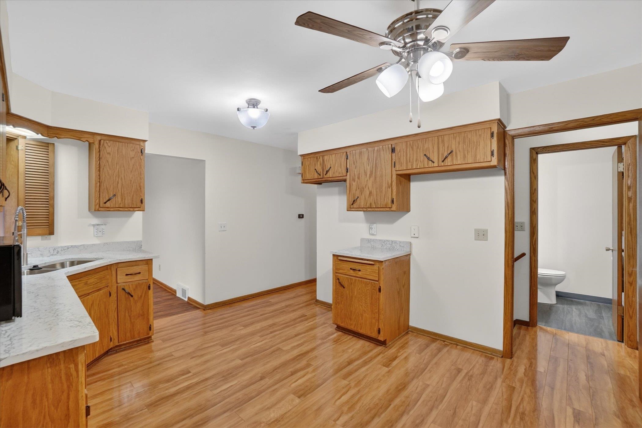 3160 South 95th Street Milwaukee, WI 53227 - Photo 14 of 34