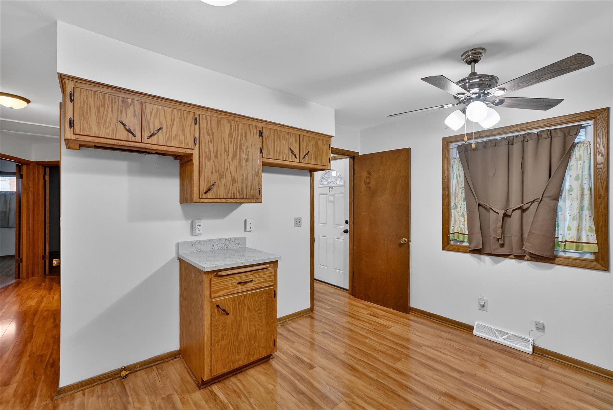 3160 South 95th Street Milwaukee, WI 53227 - Photo 17 of 34