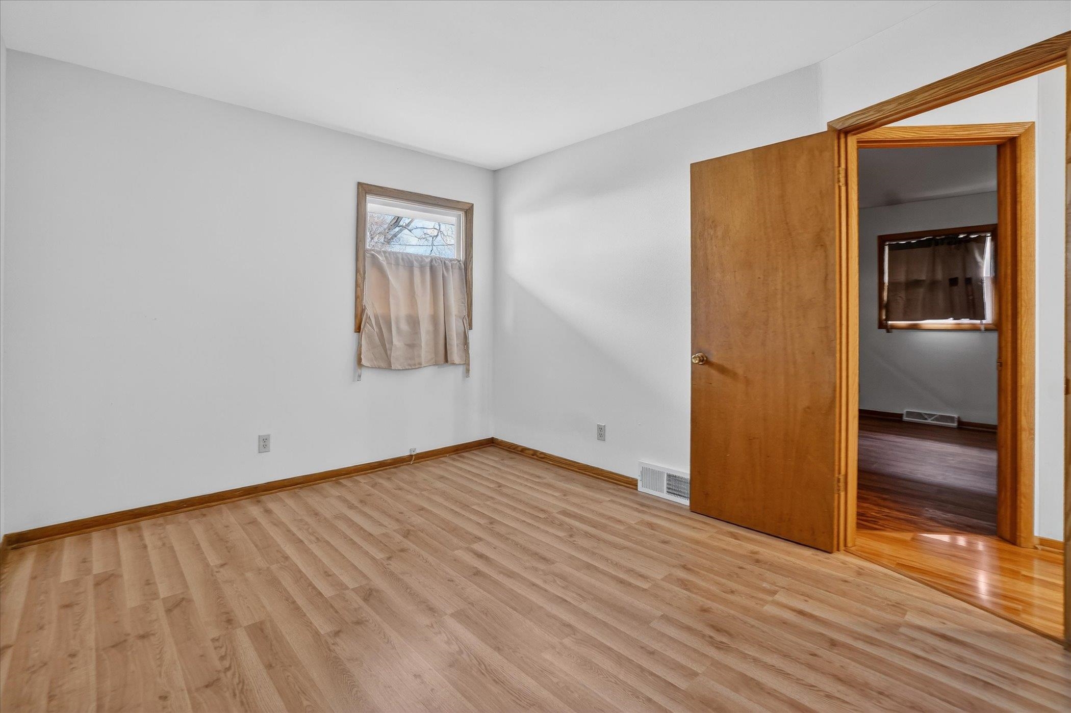 3160 South 95th Street Milwaukee, WI 53227 - Photo 19 of 34