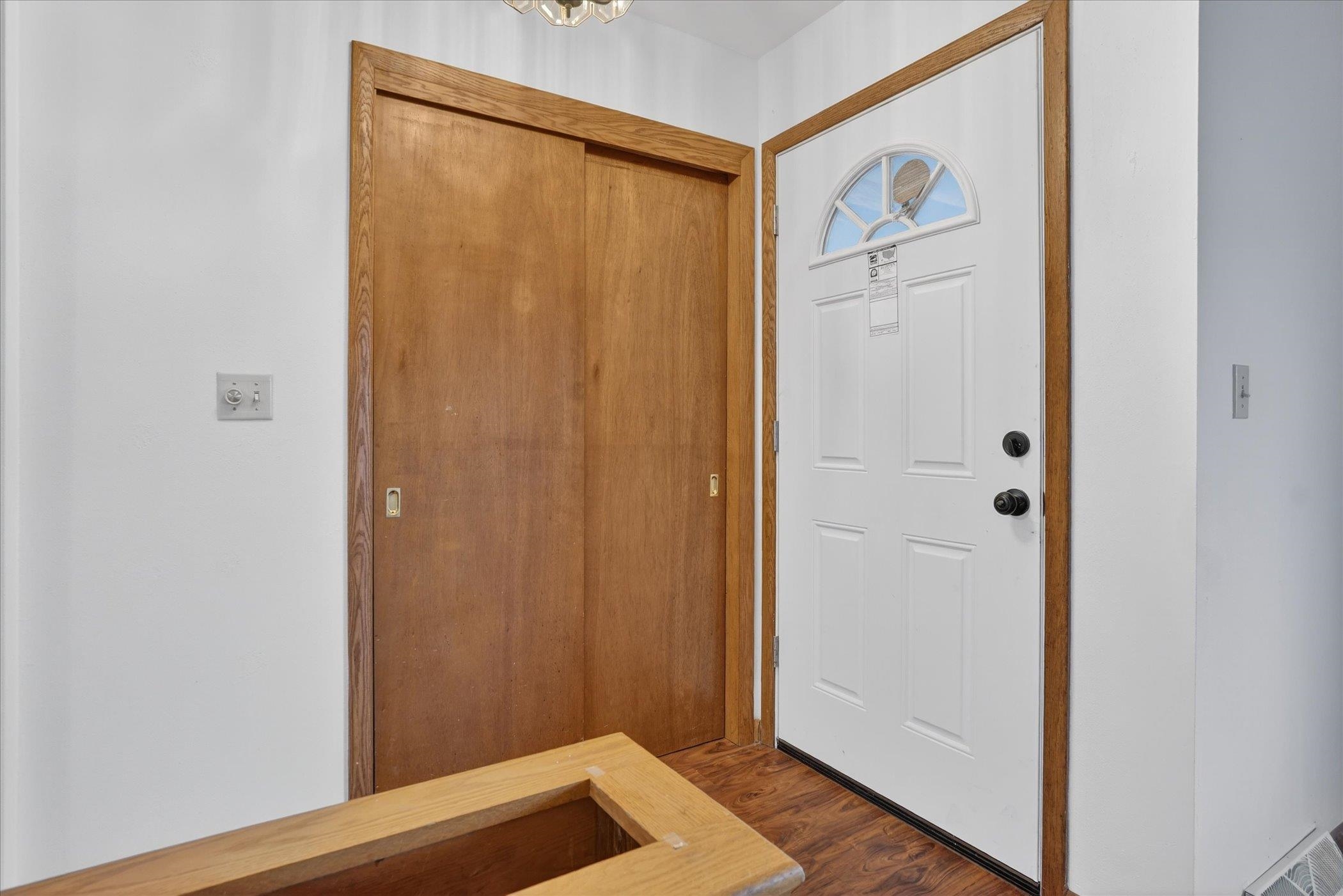3160 South 95th Street Milwaukee, WI 53227 - Photo 7 of 34