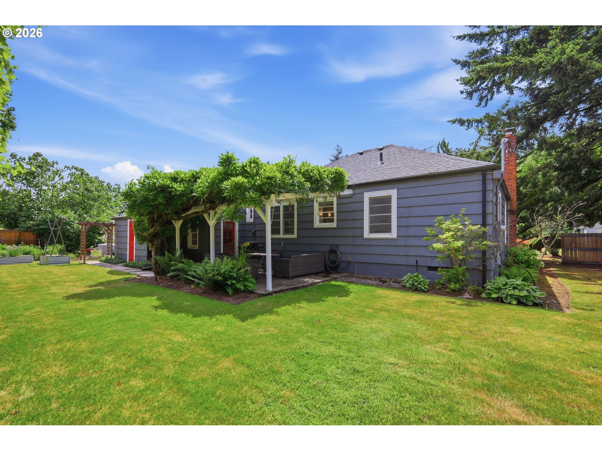 2290 Sandy Drive Eugene, OR 97401 - Photo 37 of 45