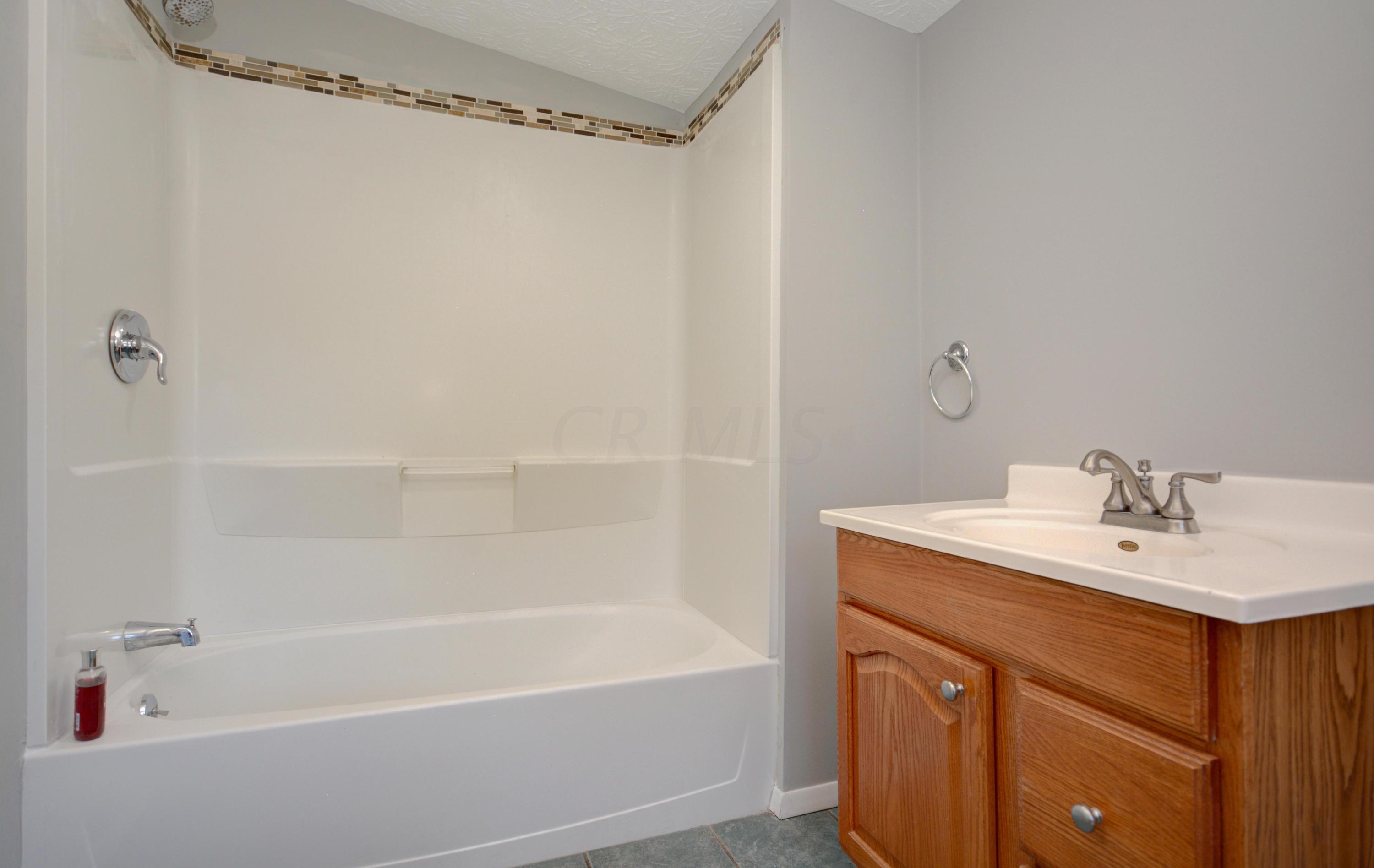 1716 Sale Road Columbus, OH 43224 - Photo 7 of 22