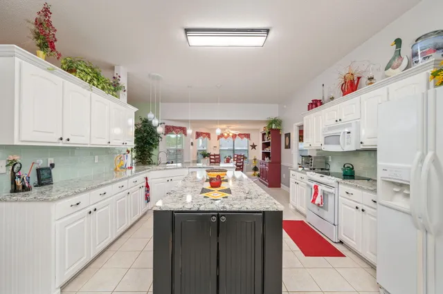 $430,000 | 5863 Hunting Meadows Drive, Crestview, FL 32536