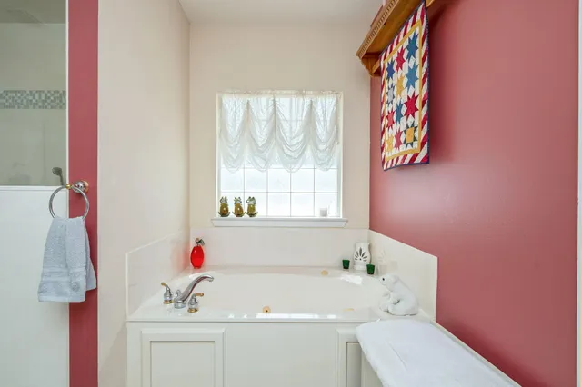 $430,000 | 5863 Hunting Meadows Drive, Crestview, FL 32536