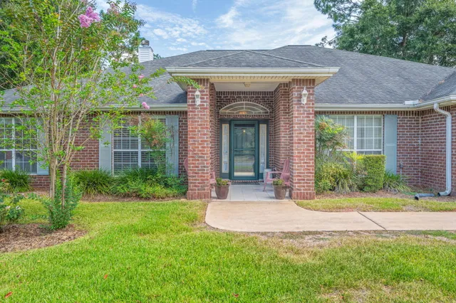 $430,000 | 5863 Hunting Meadows Drive, Crestview, FL 32536
