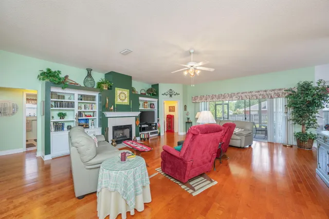 $430,000 | 5863 Hunting Meadows Drive, Crestview, FL 32536