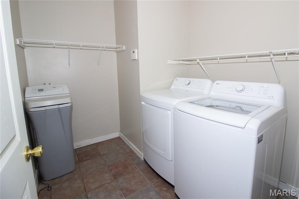 26266 Rambling Lane Richland, MO 65556 - Photo 13 of 51
