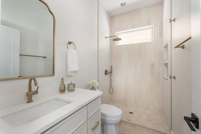 $999,000 | 709 Tahlena Avenue, Madison, TN 37115