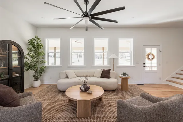 $999,000 | 709 Tahlena Avenue, Madison, TN 37115