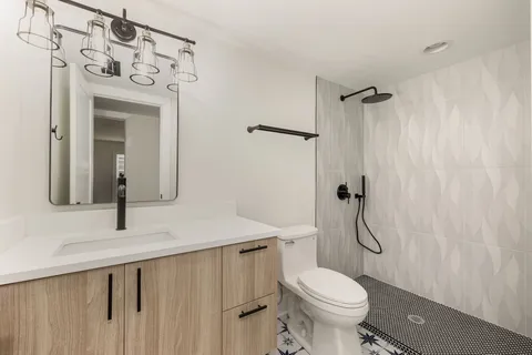 $950,000 | 709 Tahlena Avenue, Madison, TN 37115