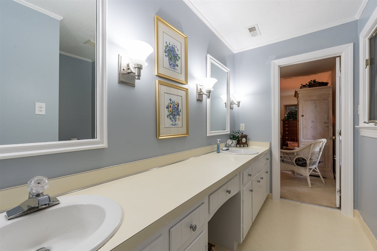 11621 Coachmans Way Raleigh, NC 27614 - Photo 15 of 30 Photo 15