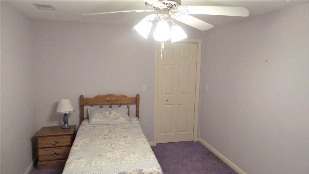 304 Eastside Park Road Washington, IN 47501 - Photo 18 of 27 Gallery Image 18