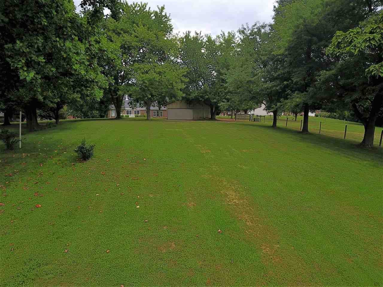 304 Eastside Park Road Washington, IN 47501 - Photo 23 of 27 Gallery Image 23