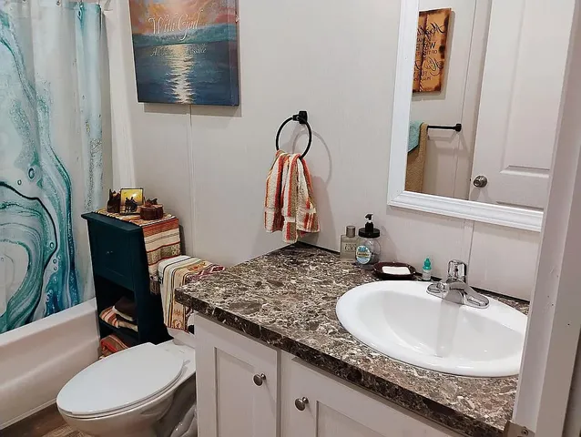 $244,999 | 650 Satellite Road, Graceville, FL 32440