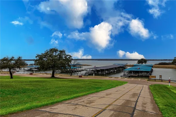 $269,900 | 26035 Heartwood Drive, Unit 415, Whitney, TX 76692