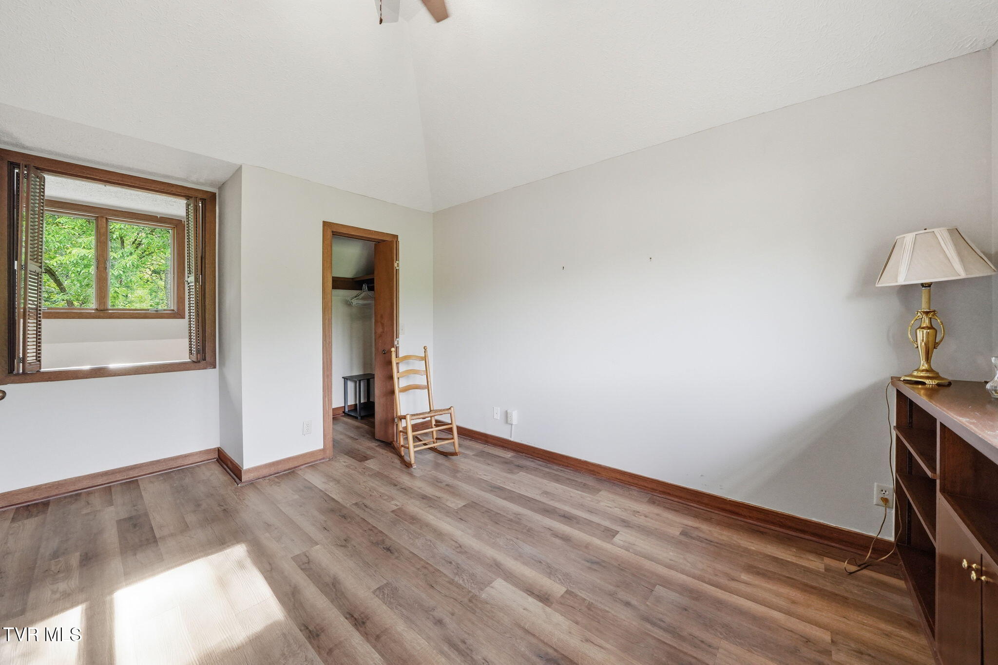 138 Columbine Road Kingsport, TN 37660 - Photo 16 of 50 9-web-or-mls-016_DSC03370