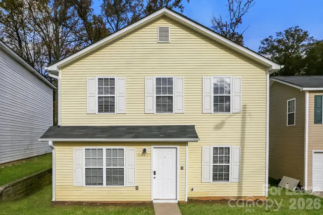 $1,800 | 5617 Joshua Lane, Charlotte, NC 28217