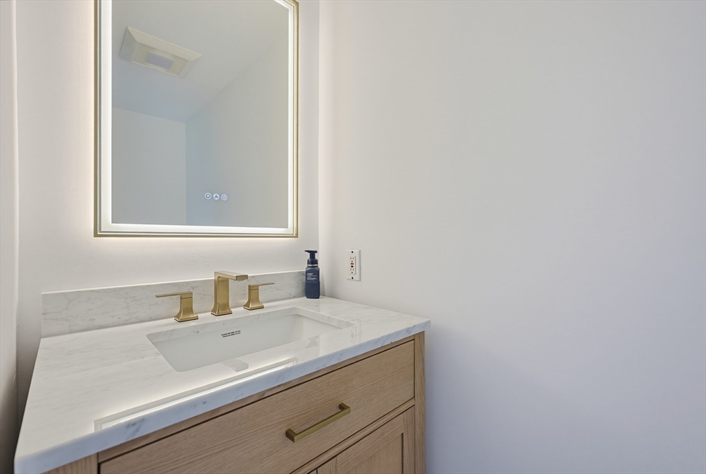 32 Falcon Street Worcester, MA 01603 - Photo 24 of 42