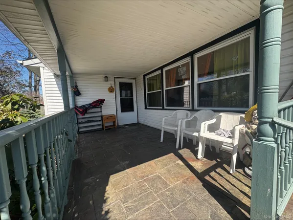 $600,000 | 1327 Brooklyn Boulevard, Bay Shore, NY 11706
