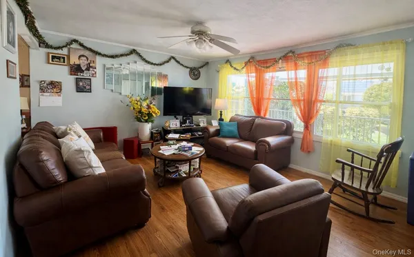 $600,000 | 1327 Brooklyn Boulevard, Bay Shore, NY 11706
