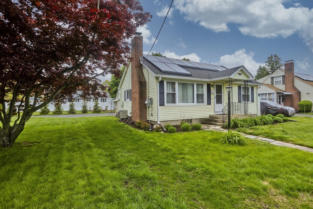 4 Jean Drive Springfield, MA 01104 - Photo 3 of 33