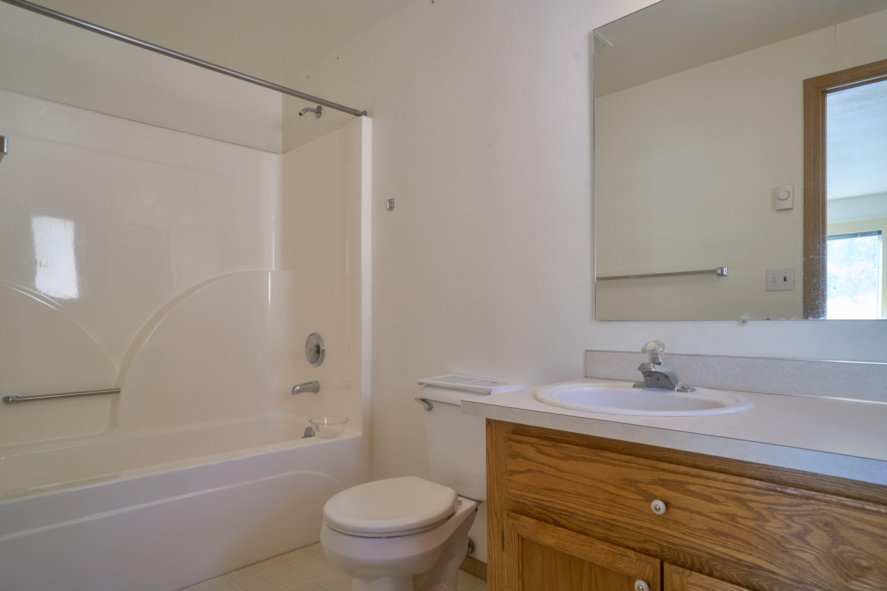 7505 Torrey Pines Terrace Eagle Point, OR 97524 - Photo 20 of 47 7505 Torrey Pines Terrace-18