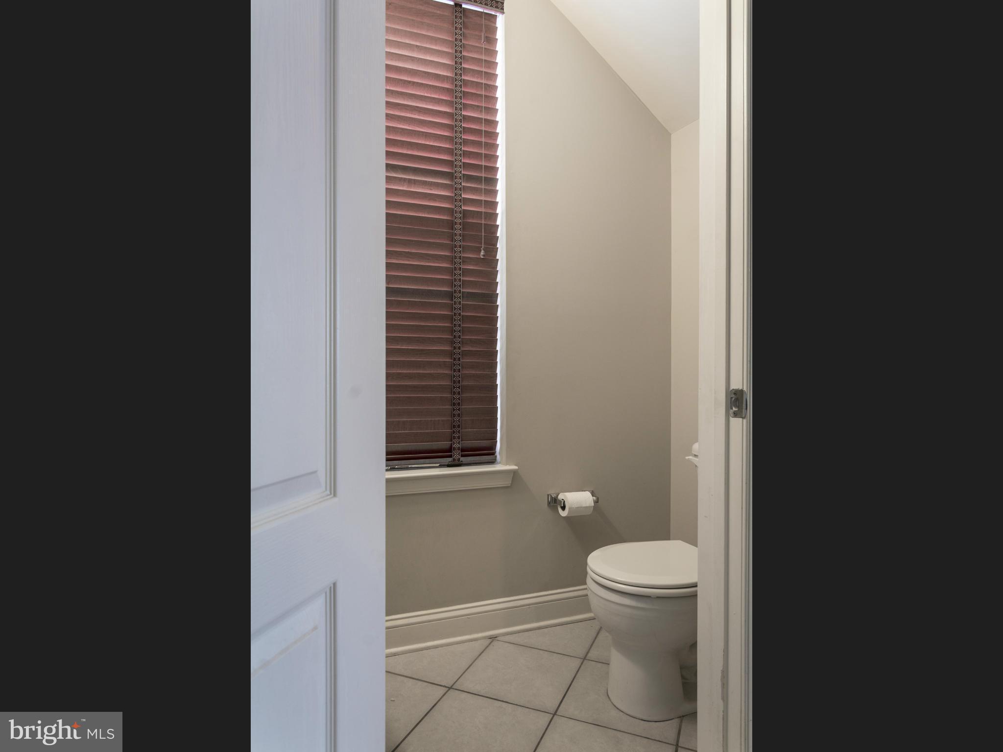 101 Bucksfield Road Gaithersburg, MD 20878 - Photo 25 of 30 Bath