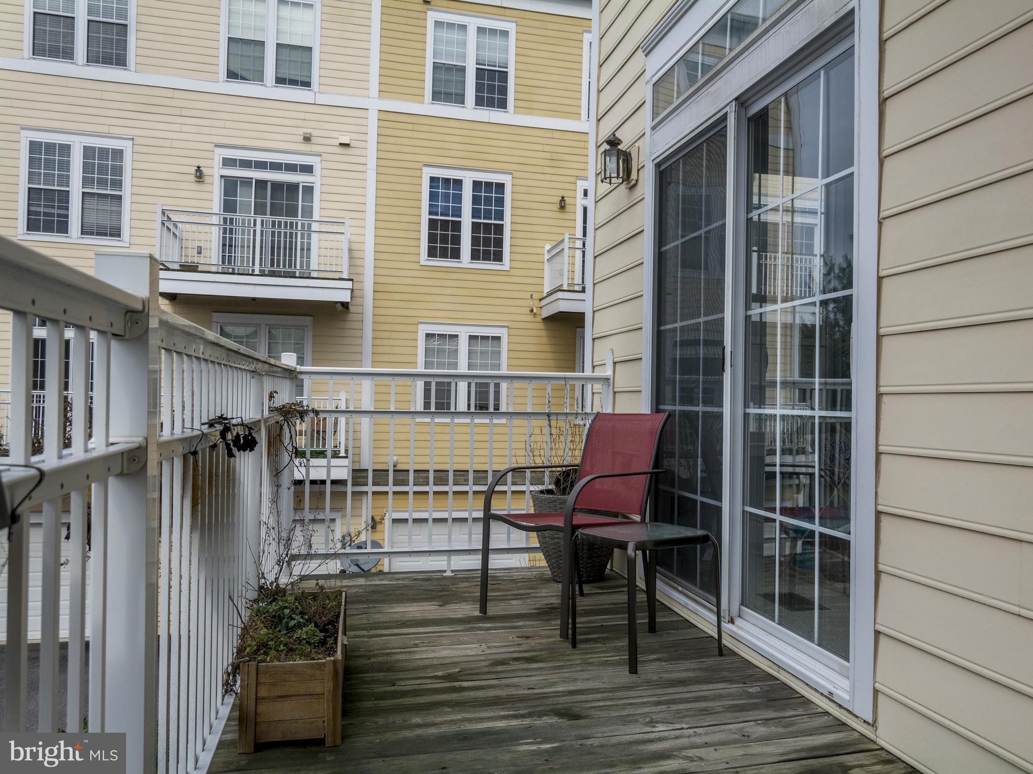 101 Bucksfield Road Gaithersburg, MD 20878 - Photo 28 of 30 Exterior (Rear)