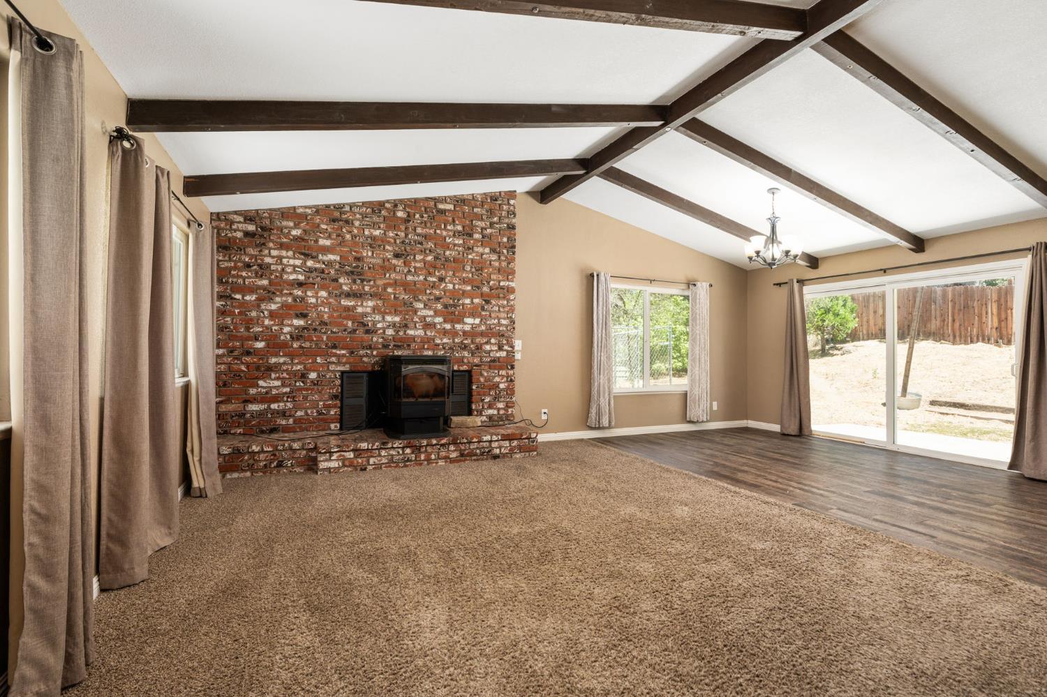 39749 Pine Ridge Road Oakhurst, CA 93644 - Photo 6 of 58
