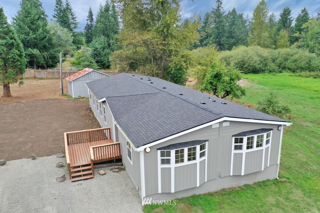 33114 Locke Road Roy, WA 98580 - Photo 2 of 25 Gallery Image 2